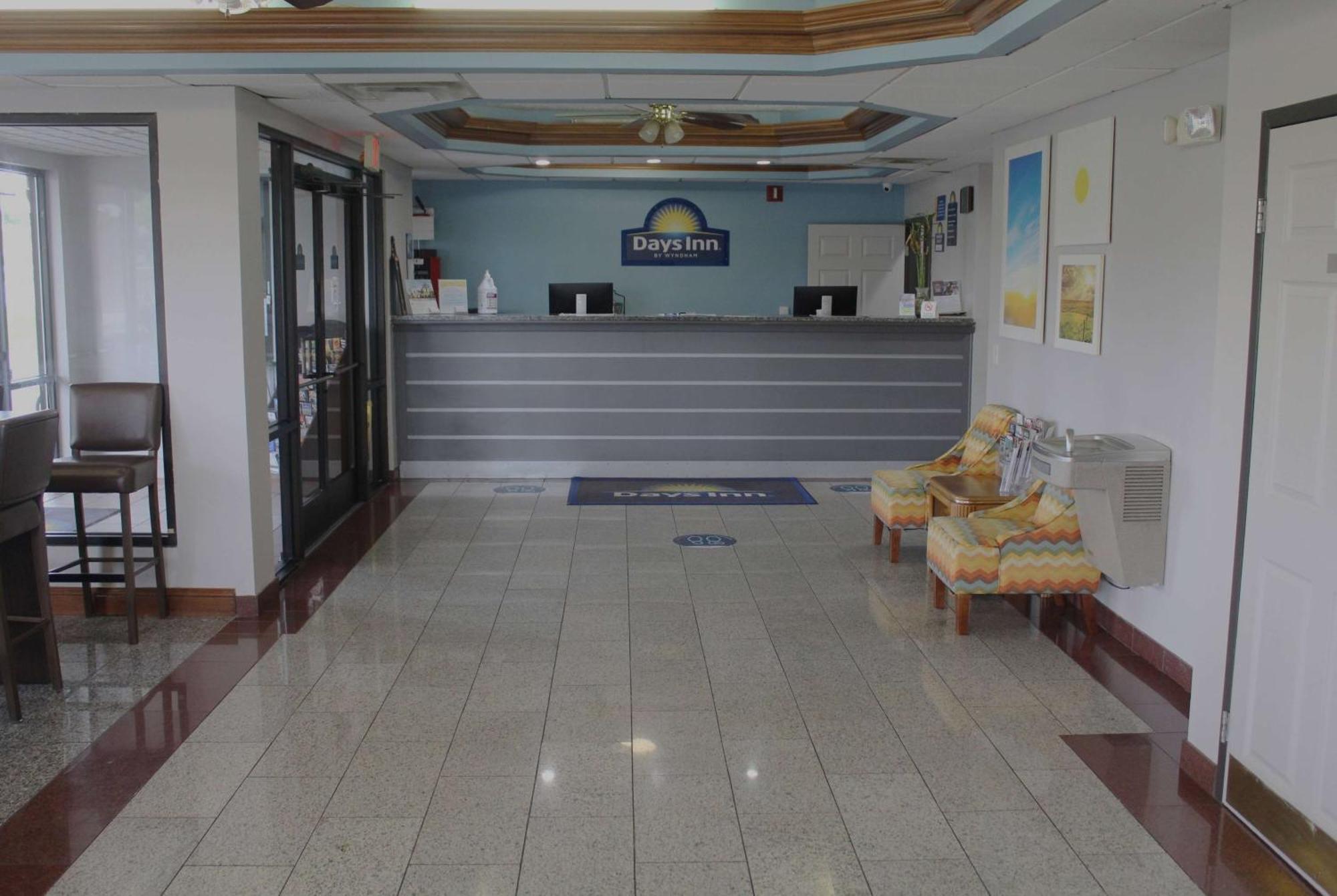 Days Inn By Wyndham Franklin Exterior foto